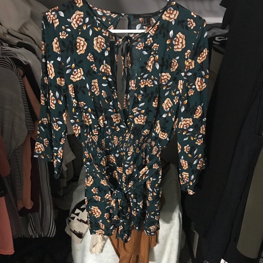 Romper - Picture 2 of 3